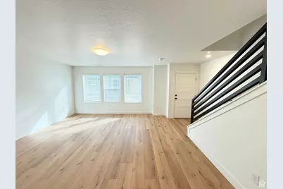 139 E Abbeville Ct, Sandy, UT 84070 - Photo 7