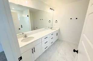 139 E Abbeville Ct, Sandy, UT 84070 - Photo 15