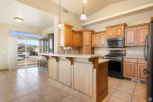 3523 S Desert Hills Dr, Saint George, UT 84790 - Photo 11