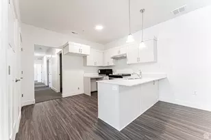 912 N Hemsworth Way, Saratoga Springs, UT 84045 - Photo 7