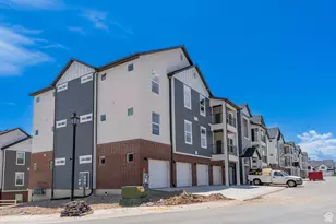 912 N Hemsworth Way, Saratoga Springs, UT 84045 - Photo 3