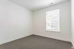 912 N Hemsworth Way, Saratoga Springs, UT 84045 - Photo 9