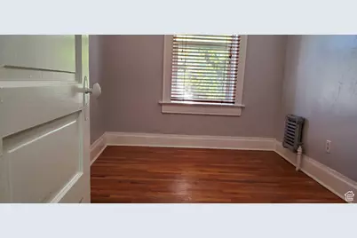 215 S 300 E, Salt Lake City, UT 84111 - Photo 9