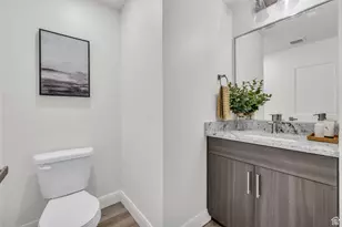 239 E Burch Creek Pl, South Ogden, UT 84405 - Photo 11