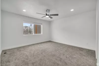 239 E Burch Creek Pl, South Ogden, UT 84405 - Photo 19