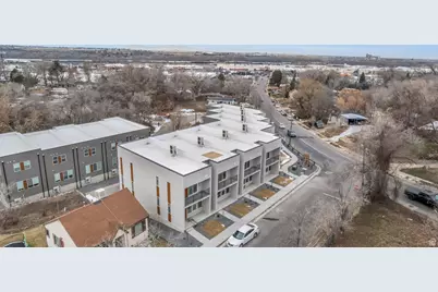 239 E Burch Creek Pl, South Ogden, UT 84405 - Photo 27