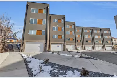 241 E Burch Creek Pl, South Ogden, UT 84405 - Photo 25