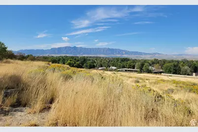 1405 N Aspen Dr, Logan, UT 84341 - Photo 3