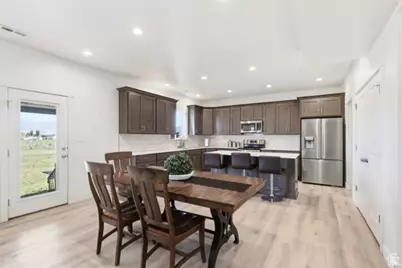 637 S 4th W W, Preston, ID 83263 - Photo 9