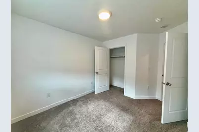 2810 N Fighting Falcon St, Layton, UT 84040 - Photo 17