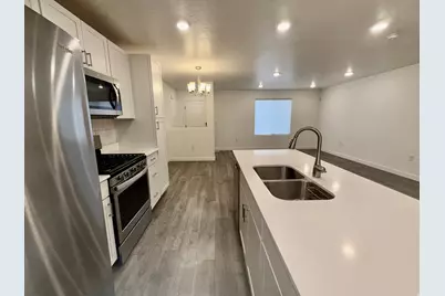 2810 N Fighting Falcon St, Layton, UT 84040 - Photo 5