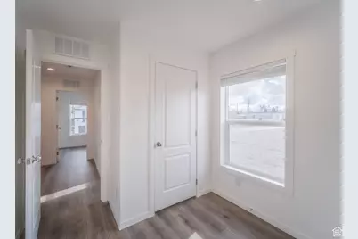 220 W 100 N #6, Levan, UT 84639 - Photo 15