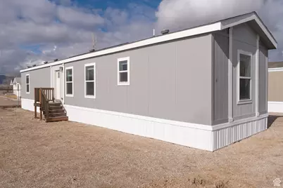 220 W 100 N #6, Levan, UT 84639 - Photo 21