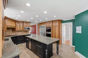 6464 Bybee Dr, Ogden, UT 84403 - Photo 9