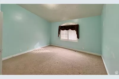 15 E 1100 S, Vernal, UT 84078 - Photo 17