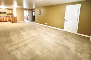 15 E 1100 S, Vernal, UT 84078 - Photo 29