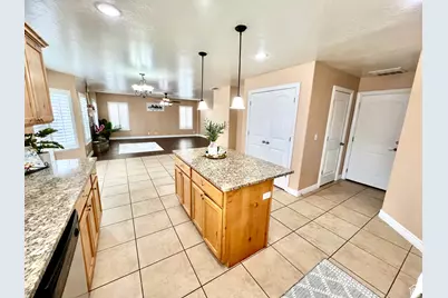 15 E 1100 S, Vernal, UT 84078 - Photo 7