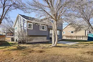 10749 S 2200 W, South Jordan, UT 84095 - Photo 25