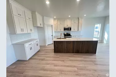 1550 S White Sage Dr #323, Santaquin, UT 84655 - Photo 11