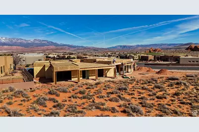 5435 W Sand Ridge Dr, Hurricane, UT 84737 - Photo 13