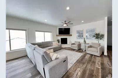 833 W Sunrise Cir, Garden City, UT 84028 - Photo 7