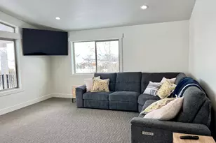 833 W Sunrise Cir, Garden City, UT 84028 - Photo 23