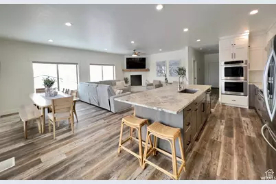 833 W Sunrise Cir, Garden City, UT 84028 - Photo 11