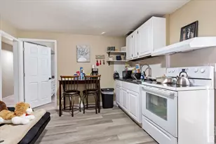 2067 E Gyrfalcon Ln, Sandy, UT 84092 - Photo 13