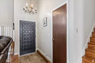 2067 E Gyrfalcon Ln, Sandy, UT 84092 - Photo 3