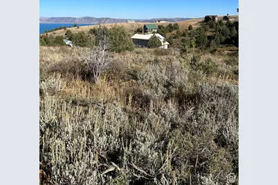 725 S Juniper Dr #29, Garden City, UT 84028 - Photo 7