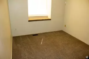 246 W 5000 S, Washington Terrace, UT 84405 - Photo 5