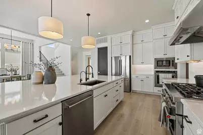 4784 W Juniper Bend Cir, Herriman, UT 84096 - Photo 7