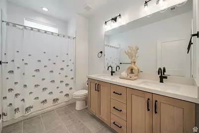 563 W Founders Blvd #90, Saratoga Springs, UT 84045 - Photo 27