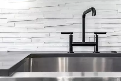 499 W Emerald Pointe Dr, Saint George, UT 84790 - Photo 19