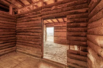 1917 W 1500 N, Vernal, UT 84078 - Photo 5