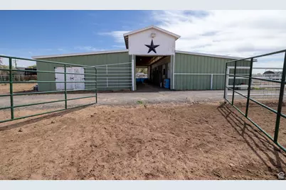 1917 W 1500 N, Vernal, UT 84078 - Photo 31