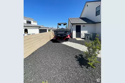 813 W Rust Dr, Saint George, UT 84790 - Photo 3