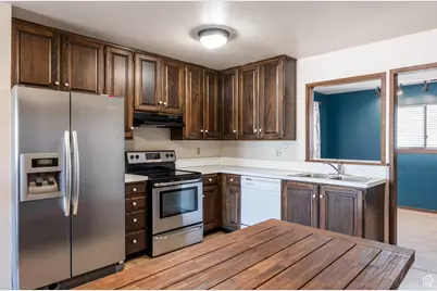 2451 W Hard Rock Cir S, Salt Lake City, UT 84129 - Photo 9