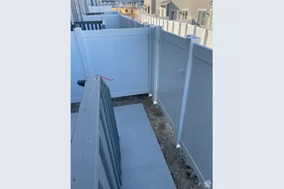 4937 E Lake Dr, Eagle Mountain, UT 84005 - Photo 17