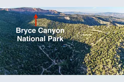 700 W Gravel Rd, Kanab, UT 84741 - Photo 3