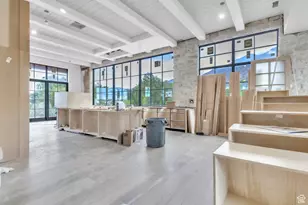 2019 E Graystone Ct, Draper, UT 84020 - Photo 3