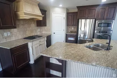 2256 E 8240 S, South Weber, UT 84405 - Photo 17