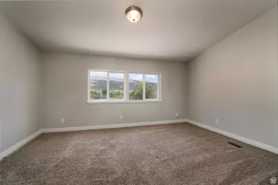 7461 W Deep Creek Rd, Vernal, UT 84078 - Photo 11