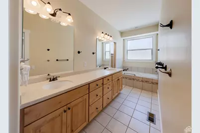 494 E Kachina Way, Moab, UT 84532 - Photo 25