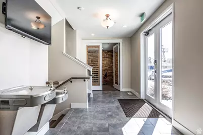 114 W Winchester St #201, Murray, UT 84107 - Photo 9