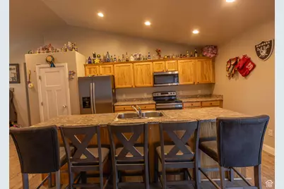 660 E 400 N, Spring City, UT 84662 - Photo 5
