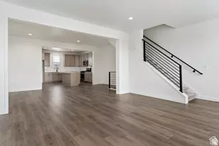 929 S Mathilda Dr W, Saratoga Springs, UT 84045 - Photo 3