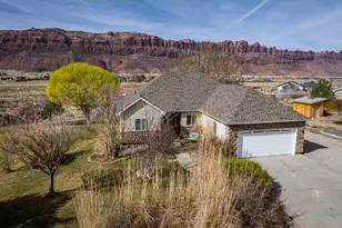 98 E Mt Peale Dr, Moab, UT 84532 - Photo 53