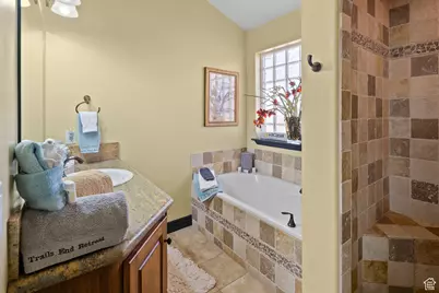 98 E Mt. Peale Dr, Moab, UT 84532 - Photo 33