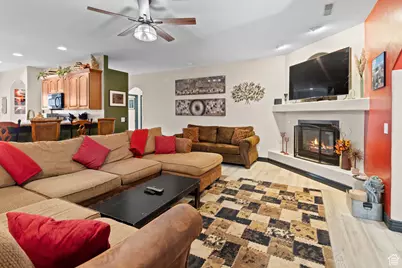 98 E Mt. Peale Dr, Moab, UT 84532 - Photo 9